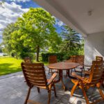 Terraço da hospedagem para pescar na Hungria