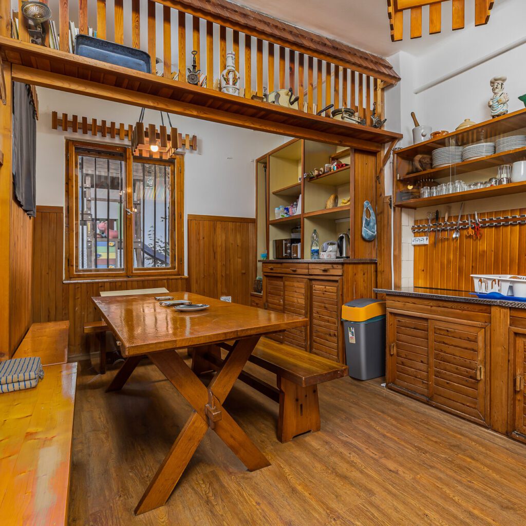 Прибрежный рыболовный коттедж на Дунае